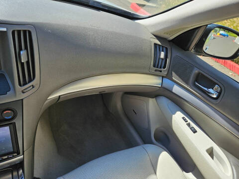 2013 Infiniti G37 Sedan x