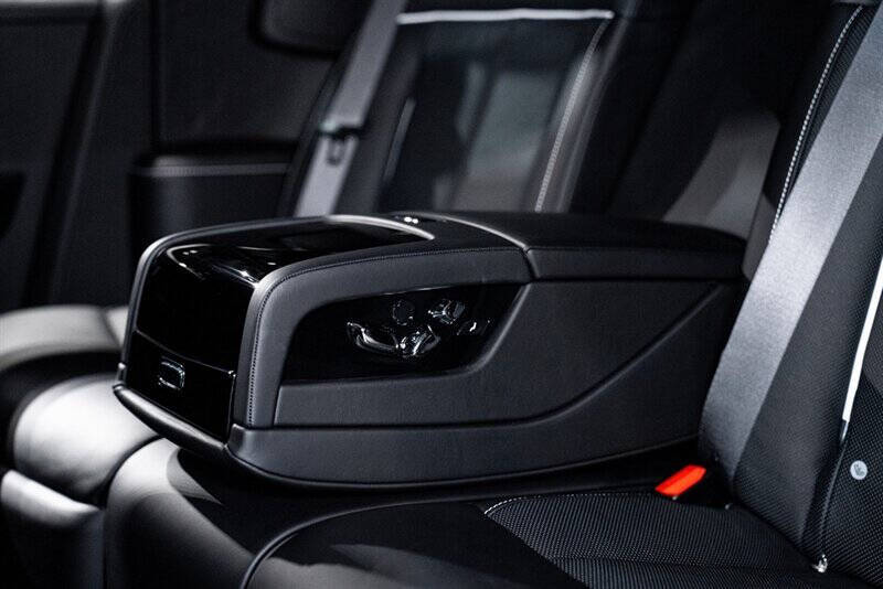 2024 Rolls-Royce Phantom