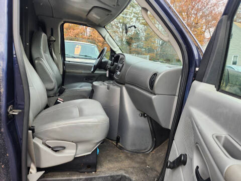 2005 Ford E-Series E-250