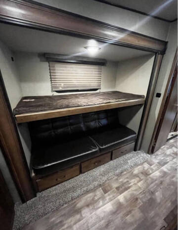 2017 Grand Design Reflection  323BHS