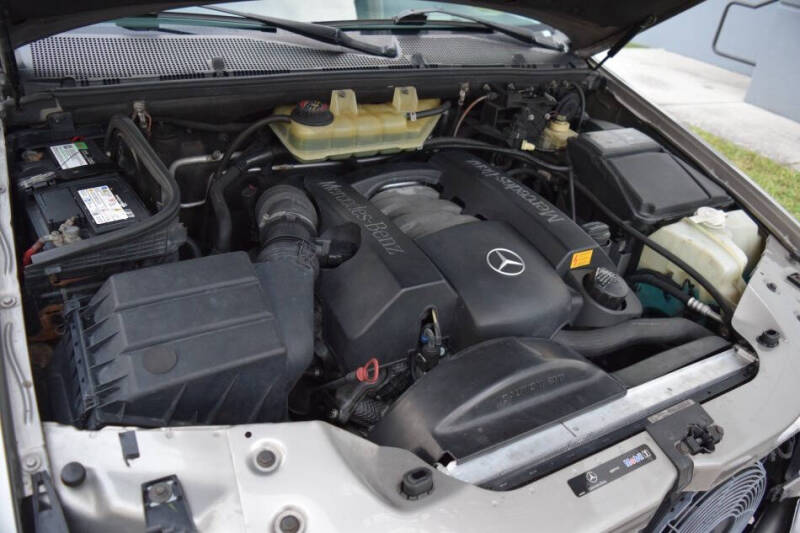 2005 Mercedes-Benz M-Class ML 350