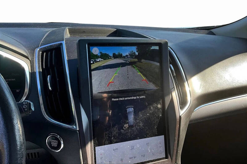 2021 Ford Edge Titanium