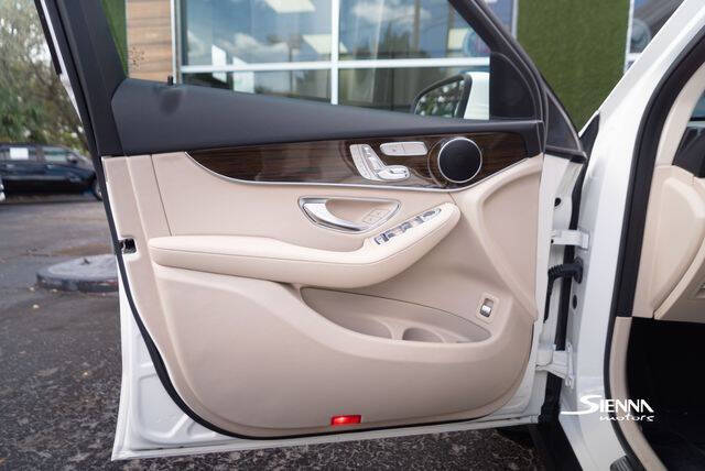 2019 Mercedes-Benz GLC GLC 300