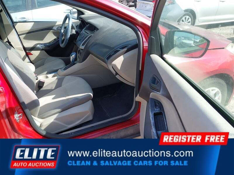 2012 Ford Focus SE