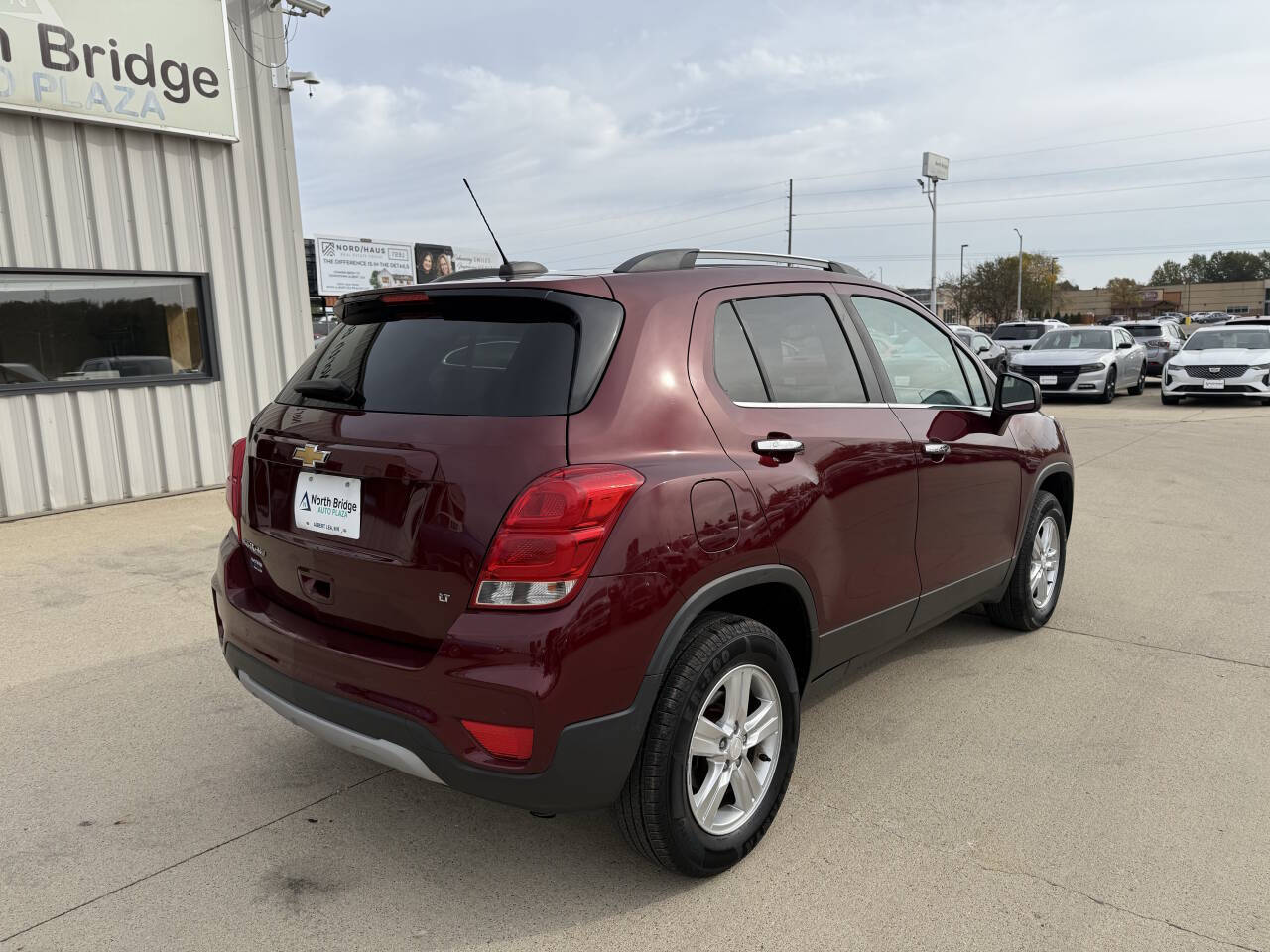 2017 Chevrolet Trax LT photo 2