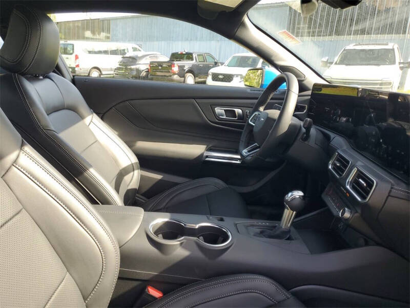 2025 Ford Mustang EcoBoost Premium