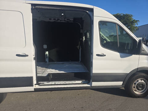 2023 Ford Transit 250