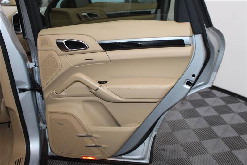 2012 Porsche Cayenne