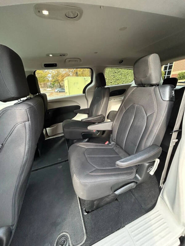 2018 Chrysler Pacifica LX