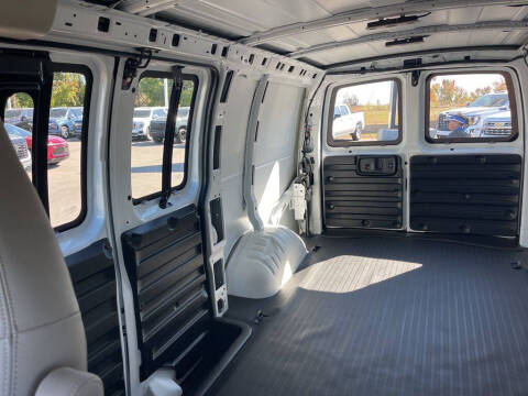 2025 Chevrolet Express 2500