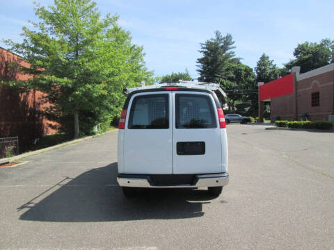 2017 Chevrolet Express 2500