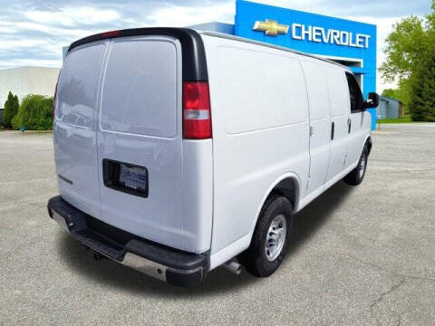 2025 Chevrolet Express 2500