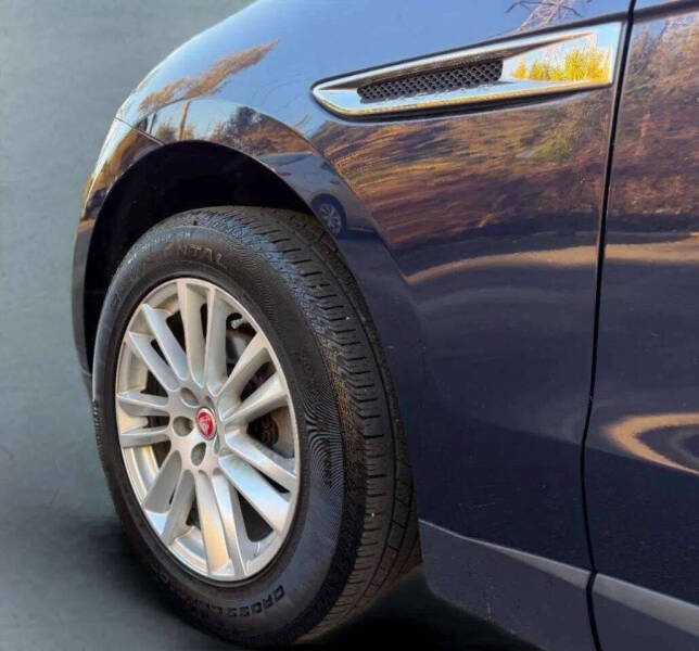 2017 Jaguar F-PACE 20d Prestige