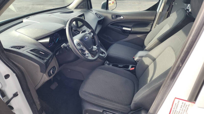 2019 Ford Transit Connect XLT photo 9