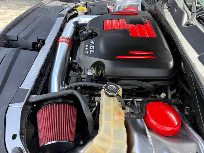 2016 Dodge Challenger SXT