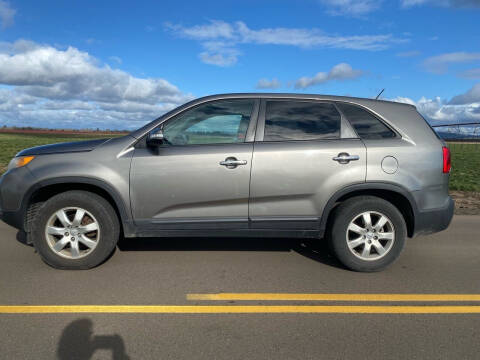 2012 Kia Sorento for sale at M AND S CAR SALES LLC in Independence OR