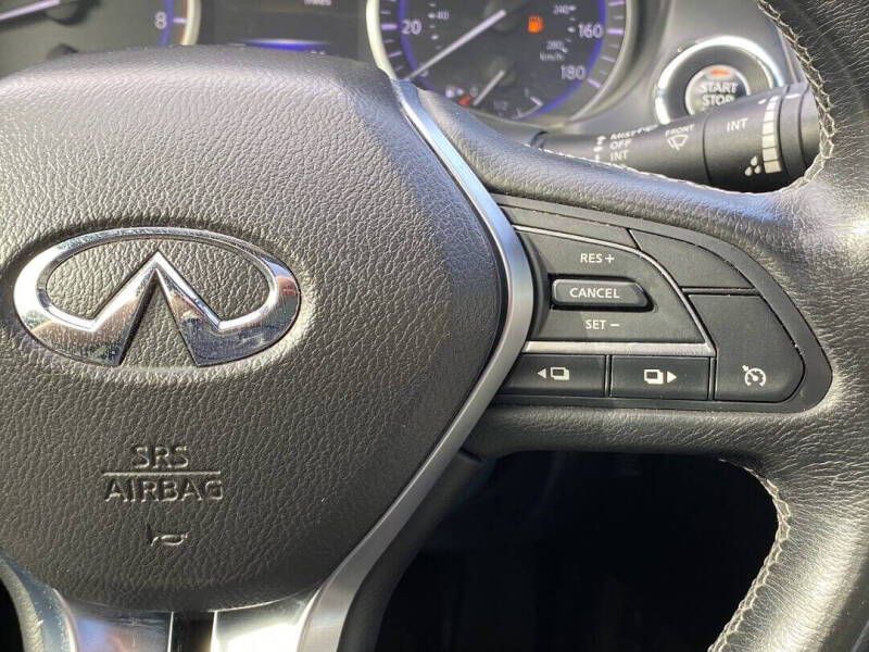 2017 Infiniti Q60 3.0T Premium