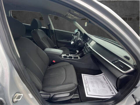 2019 Kia Optima LX