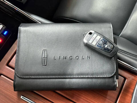 2023 Lincoln Navigator L Standard