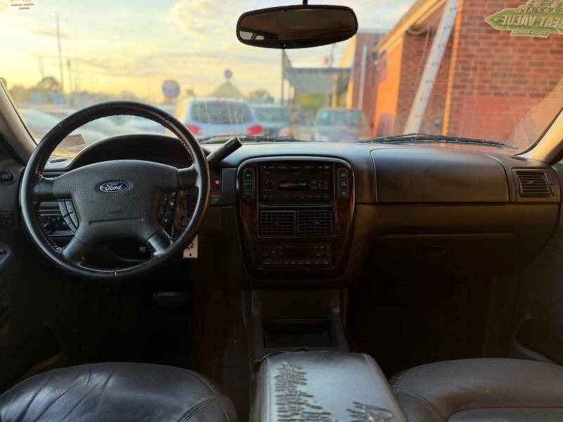 2005 Ford Explorer Limited