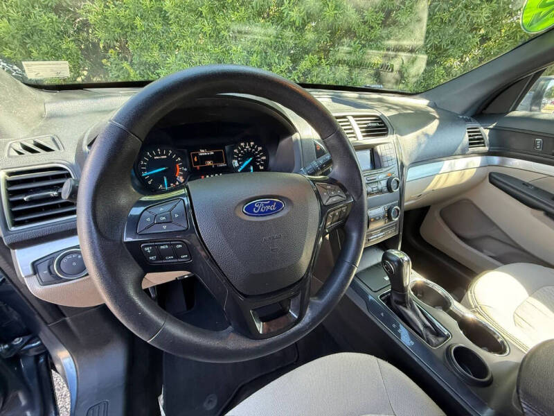2018 Ford Explorer