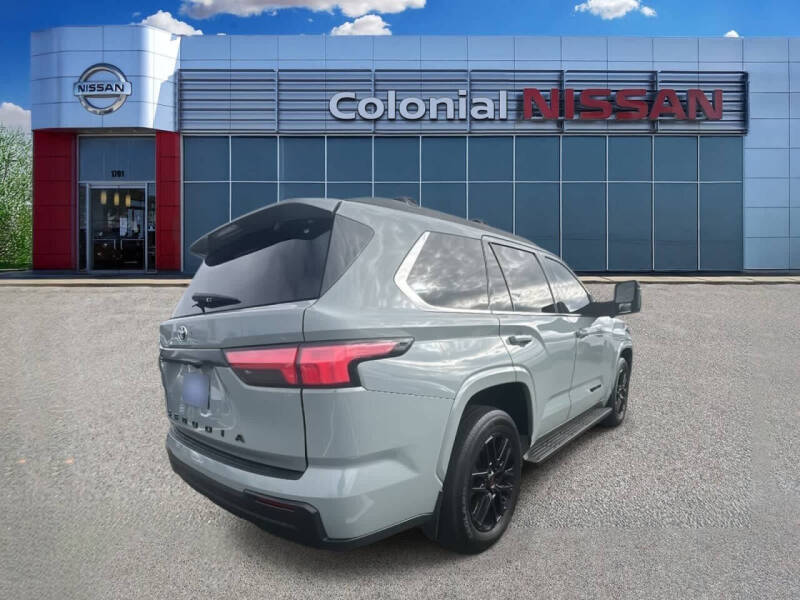 2023 Toyota Sequoia SR5