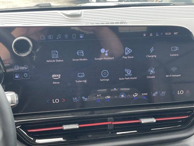 2025 Chevrolet Silverado EV RST