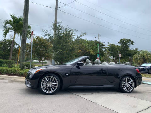 2014 Infiniti Q60 Convertible for sale at AUTO BURGOS in Hollywood FL