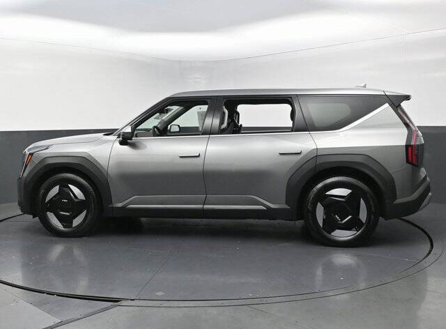 2024 Kia EV9 Light Long Range