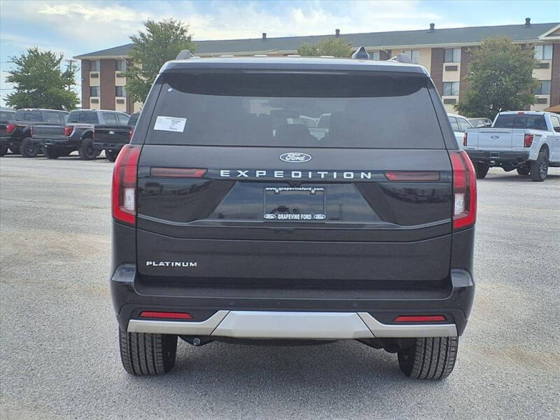 2025 Ford Expedition Platinum