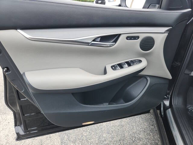 2025 Infiniti QX50 Luxe