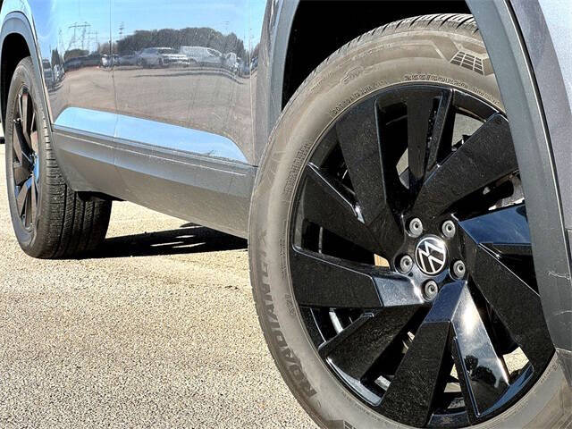 2025 Volkswagen Atlas Cross Sport SE