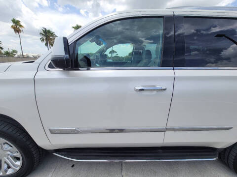 2017 Cadillac Escalade Standard