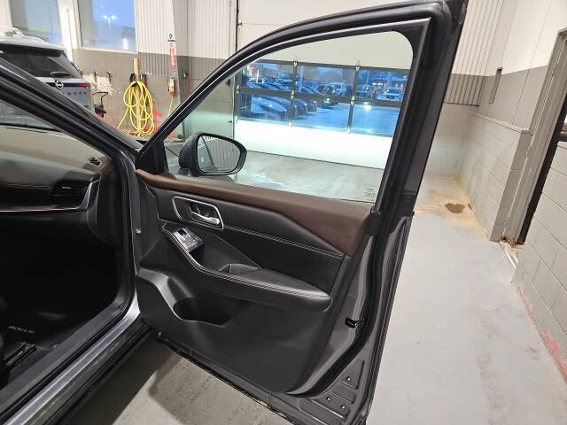 2021 Nissan Rogue SL