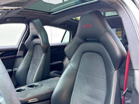 2019 Porsche Panamera GTS