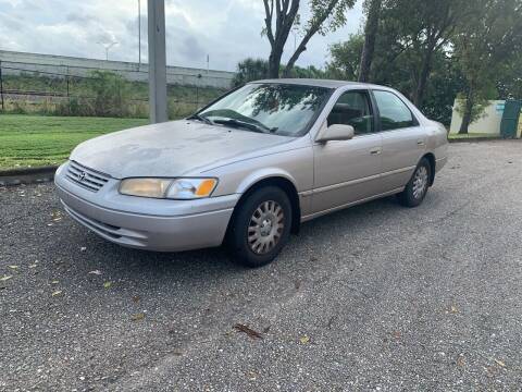 1998 Toyota Camry for sale at G&B Auto Sales in Lake Worth FL