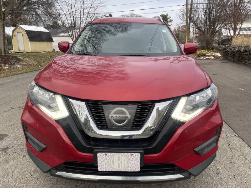 2017 Nissan Rogue SV's photo