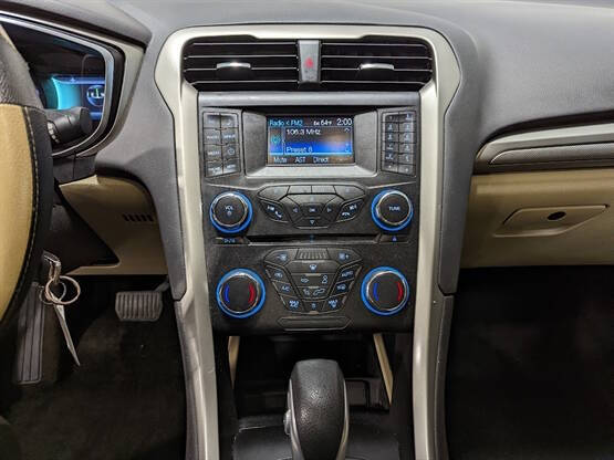 2014 Ford Fusion Hybrid SE