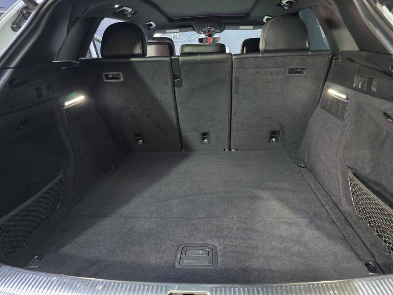 2019 Audi SQ5 3.0T quattro Premium