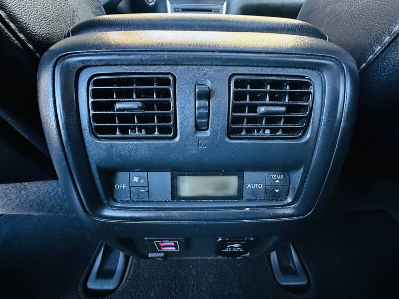 2018 Nissan Pathfinder SL