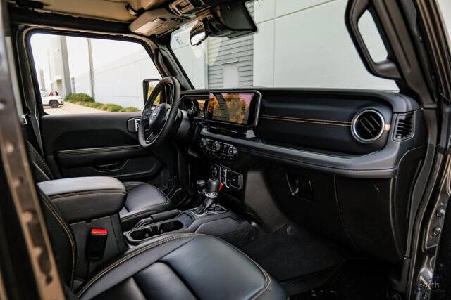 2024 Jeep Gladiator Sport