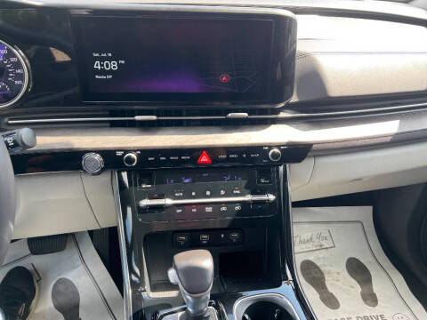 2024 Kia Carnival EX