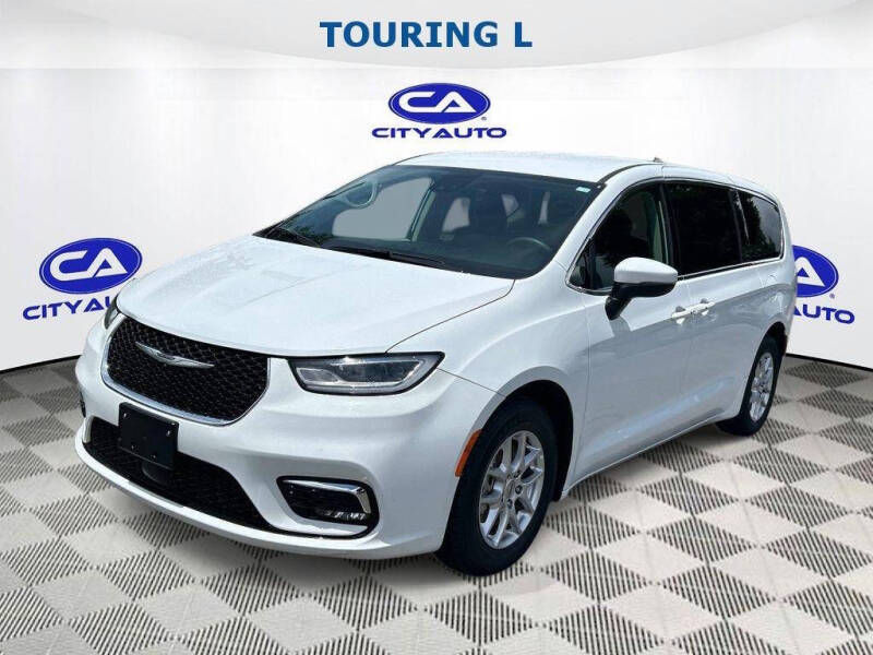 2023 Chrysler Pacifica Touring L