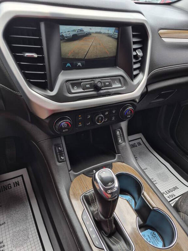 2018 GMC Acadia SLE-2