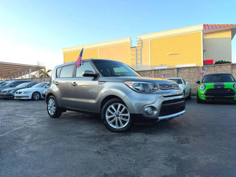 2019 Kia Soul +