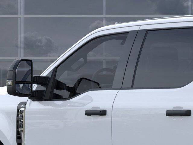 2025 Ford F-350 Super Duty XL