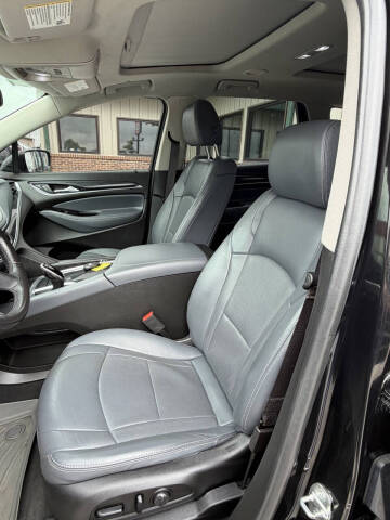 2020 Buick Enclave Essence