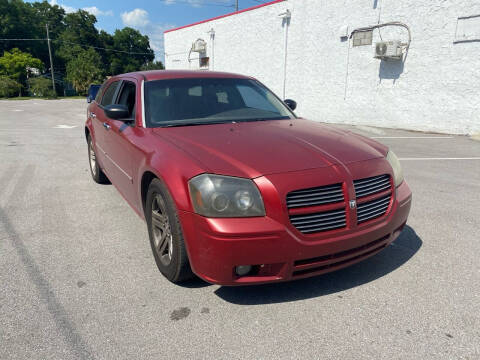 2007 Dodge Magnum for sale at Consumer Auto Credit in Tampa FL