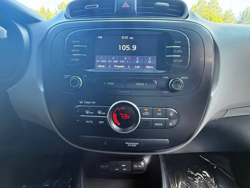 2017 Kia Soul +