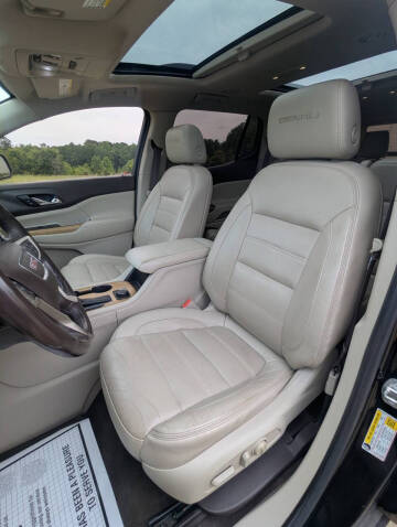 2017 GMC Acadia Denali